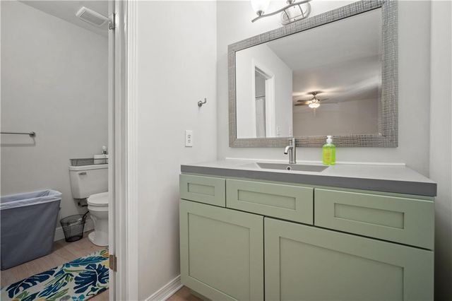 501 Lakeview Drive W, Mobile, AL 36695