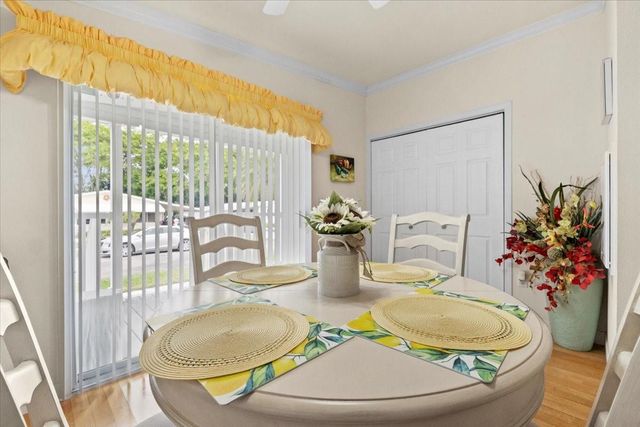 5362 NW 4th Ter, Deerfield Beach, FL 33064