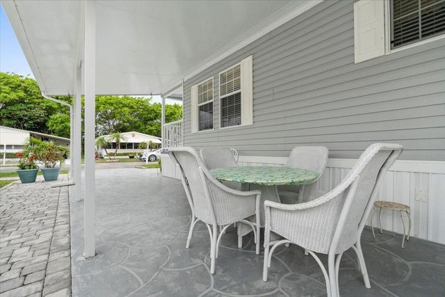 5362 NW 4th Ter, Deerfield Beach, FL 33064
