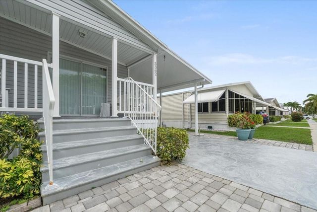 5362 NW 4th Ter, Deerfield Beach, FL 33064