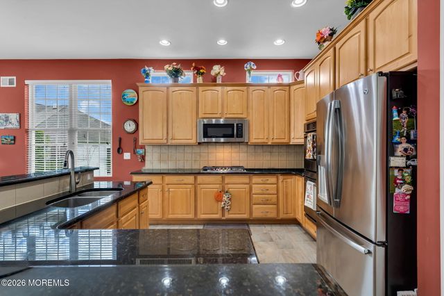 28 Kings North Road, Jackson, NJ 08527