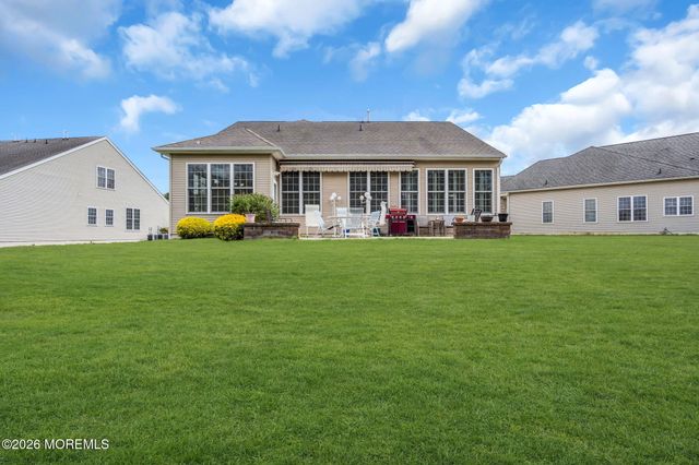 28 Kings North Road, Jackson, NJ 08527