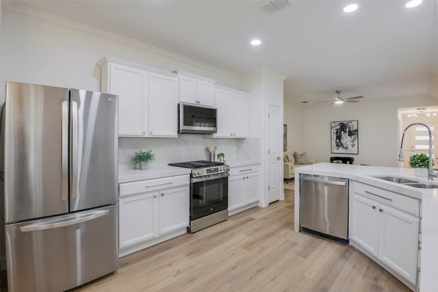 2828 Houston Wood Drive, Fort Worth, TX 76244