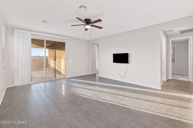 10190 S Rolling Water Drive, Vail, AZ 85641