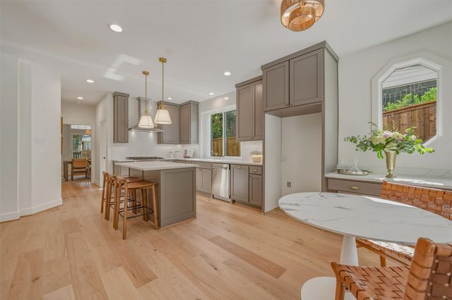 2908 Woodhaven Drive, Grapevine, TX 76051