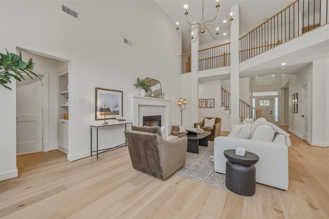 2908 Woodhaven Drive, Grapevine, TX 76051