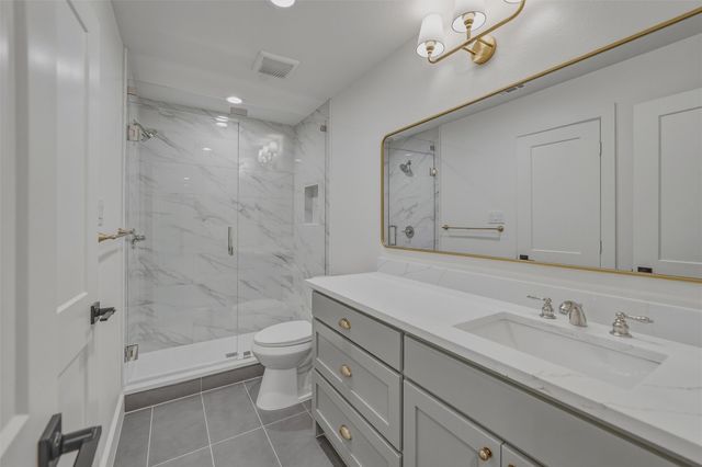 2908 Woodhaven Drive, Grapevine, TX 76051