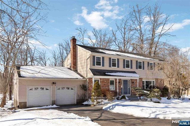 18 Kings Court, Woodcliff Lake, NJ 07677