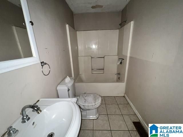 606 S COURT STREET, Talladega, AL 35160