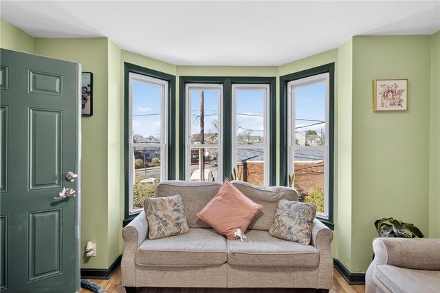 9 Cobb Street, East Providence, RI 02914