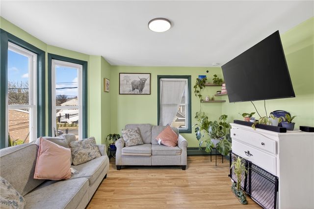 9 Cobb Street, East Providence, RI 02914