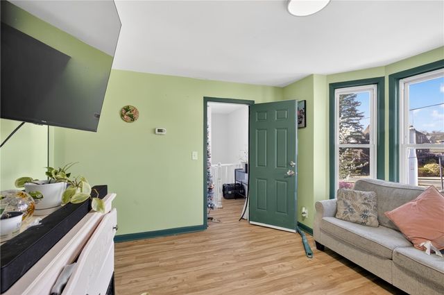 9 Cobb Street, East Providence, RI 02914