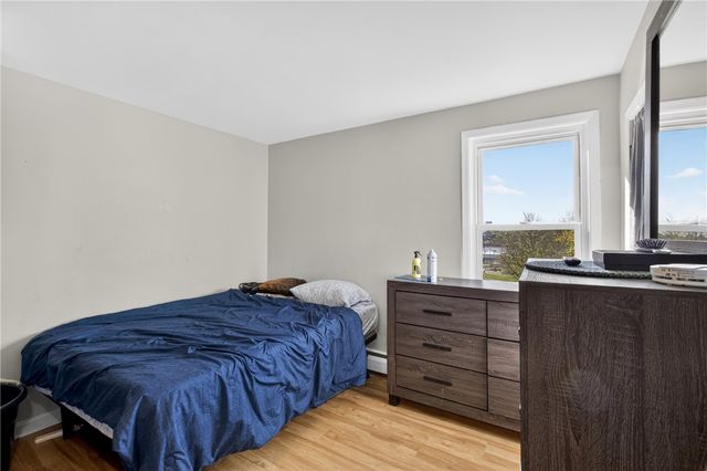 9 Cobb Street, East Providence, RI 02914