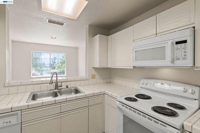 6967 Stagecoach Rd G, Dublin, CA 94568