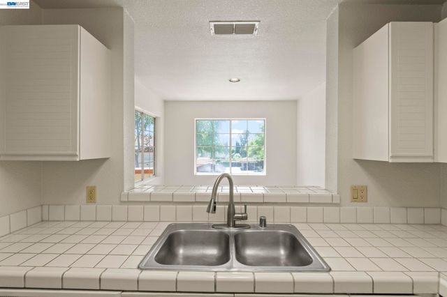 6967 Stagecoach Rd G, Dublin, CA 94568