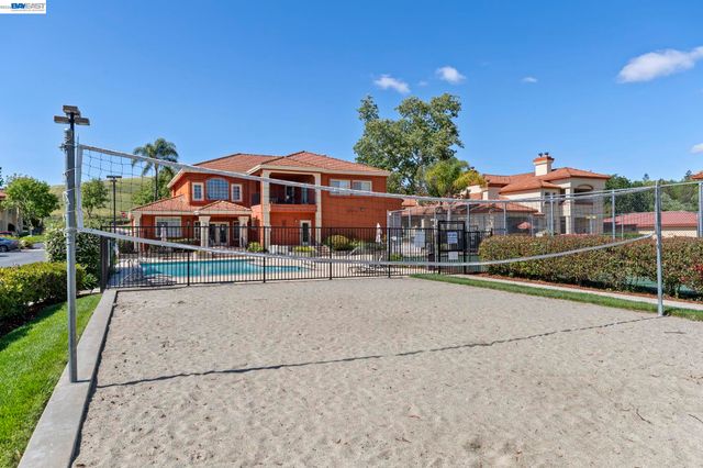 6967 Stagecoach Rd G, Dublin, CA 94568