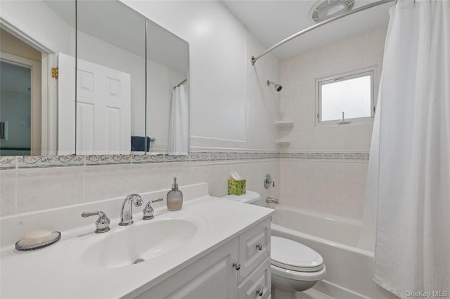 275 Violet Street, Massapequa Park, NY 11762