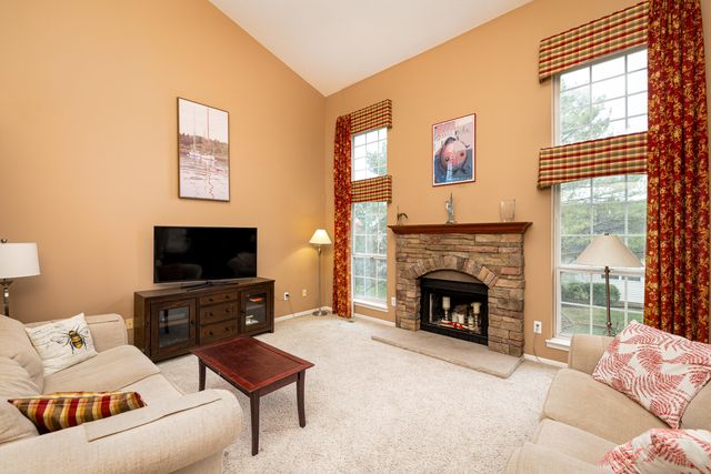 4953 Ravine Court, Ann Arbor, MI 48105