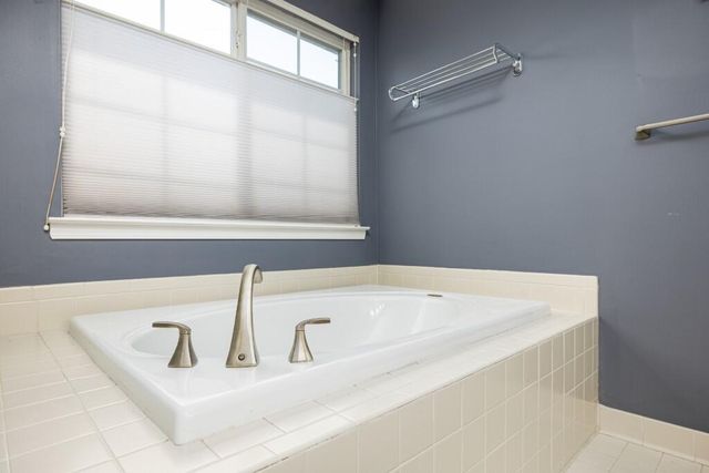 4953 Ravine Court, Ann Arbor, MI 48105