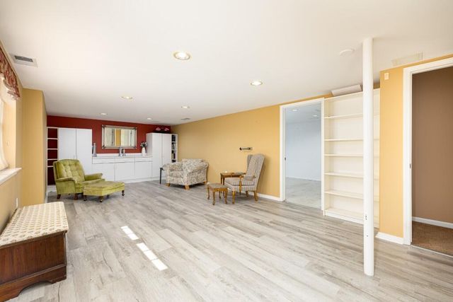 4953 Ravine Court, Ann Arbor, MI 48105