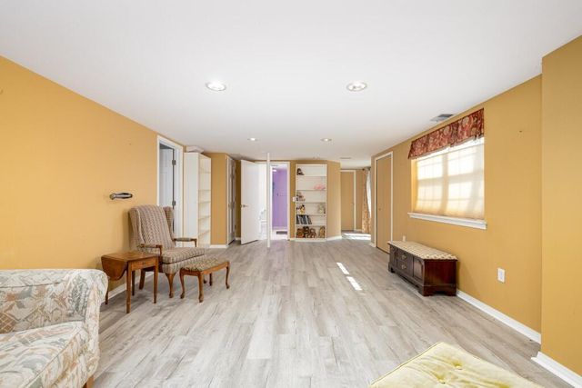 4953 Ravine Court, Ann Arbor, MI 48105