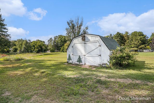 4707 Cannonsburg Road NE, Belmont, MI 49306