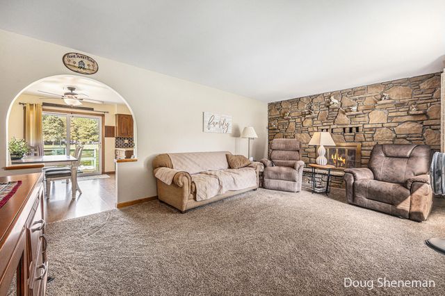 4707 Cannonsburg Road NE, Belmont, MI 49306