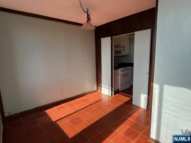 300 Winston Drive 502, Cliffside Park, NJ 07010