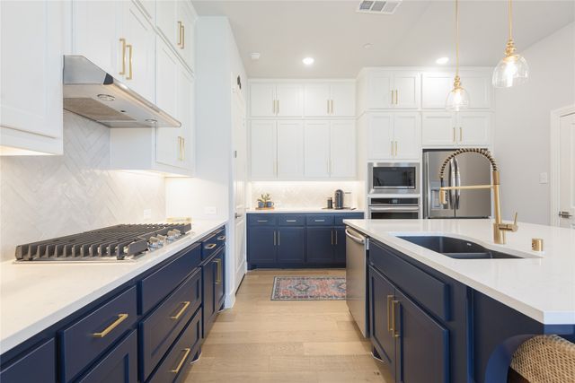 2712 Fiddler Way, Mckinney, TX 75071