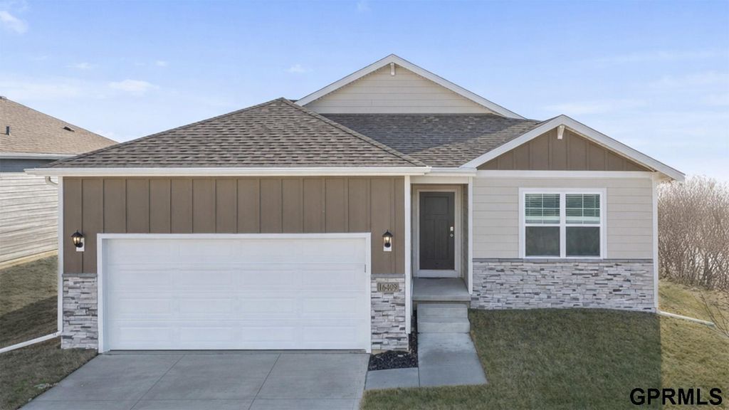 7206 N 137th Street, Omaha, NE 68142