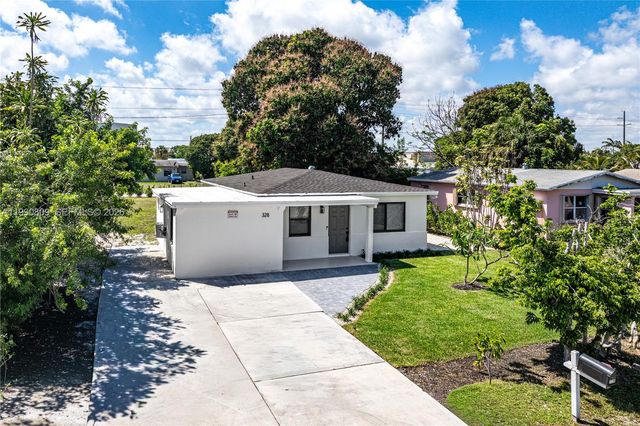 328 SW 11th Ave, Delray Beach, FL 33444