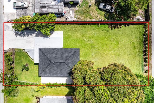 328 SW 11th Ave, Delray Beach, FL 33444