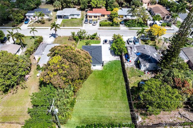 328 SW 11th Ave, Delray Beach, FL 33444