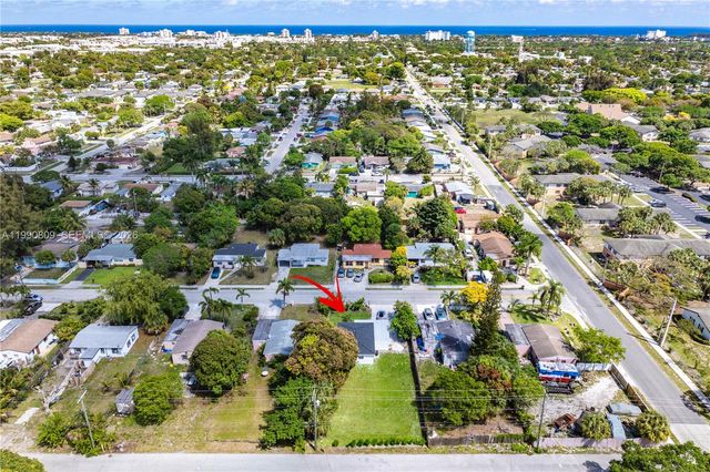 328 SW 11th Ave, Delray Beach, FL 33444