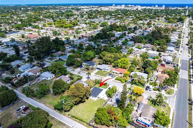 328 SW 11th Ave, Delray Beach, FL 33444