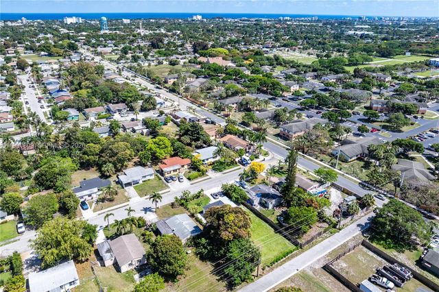 328 SW 11th Ave, Delray Beach, FL 33444