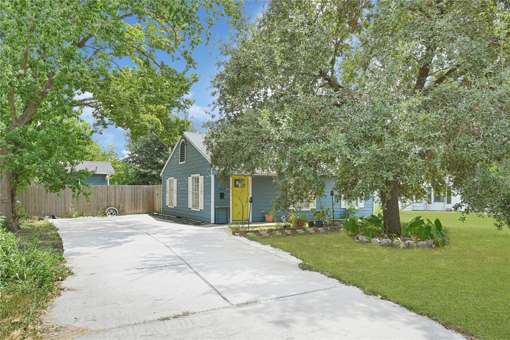 3607 De Leon Street, Houston, TX 77087