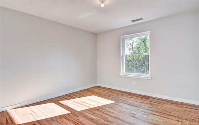 9 Black Gum Court, Newburgh, NY 12550