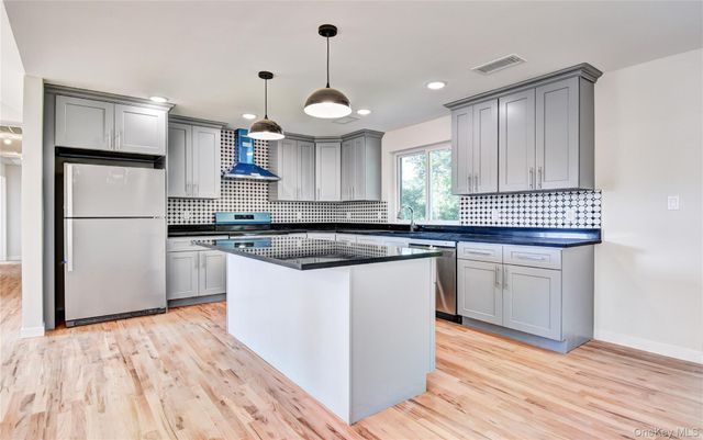 9 Black Gum Court, Newburgh, NY 12550