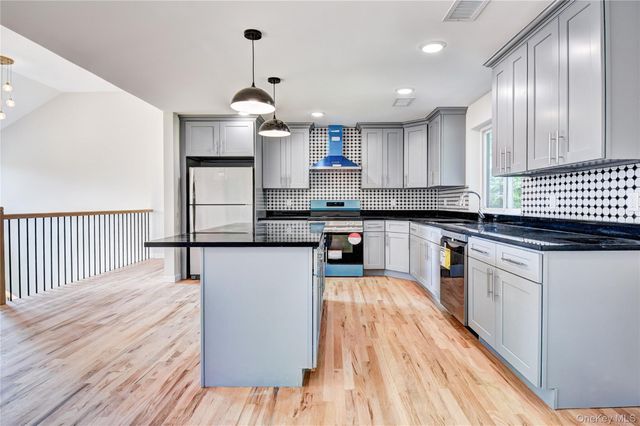 9 Black Gum Court, Newburgh, NY 12550