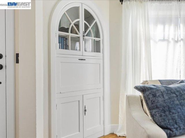 321 321 Central Ave, Alameda, CA 94501