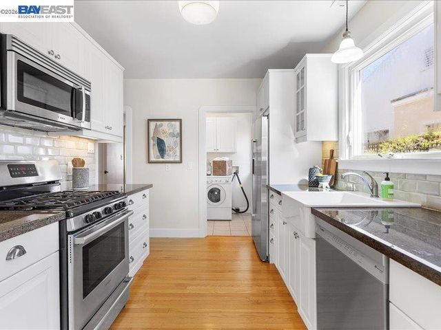 321 321 Central Ave, Alameda, CA 94501