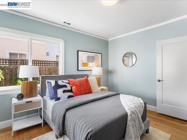 321 321 Central Ave, Alameda, CA 94501