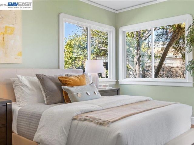 321 321 Central Ave, Alameda, CA 94501