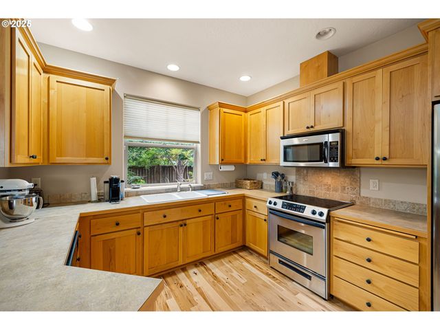 87932 ERDMAN Way, Veneta, OR 97487