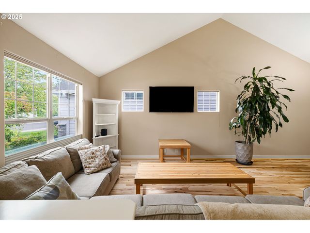 87932 ERDMAN Way, Veneta, OR 97487