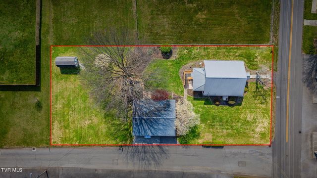 1024 East Mckinney Avenue, Rogersville, TN 37857