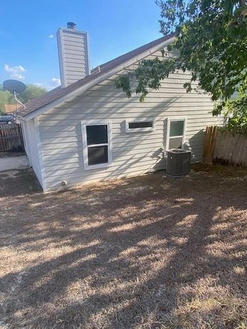 435 Sailmaster ST B, Lakeway, TX 78734