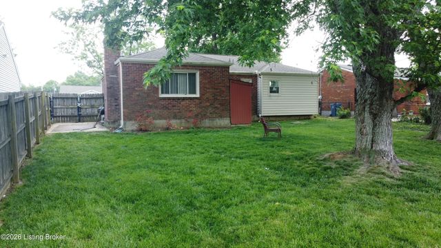 5100 Sprucewood Dr, Louisville, KY 40291