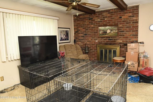 5100 Sprucewood Dr, Louisville, KY 40291